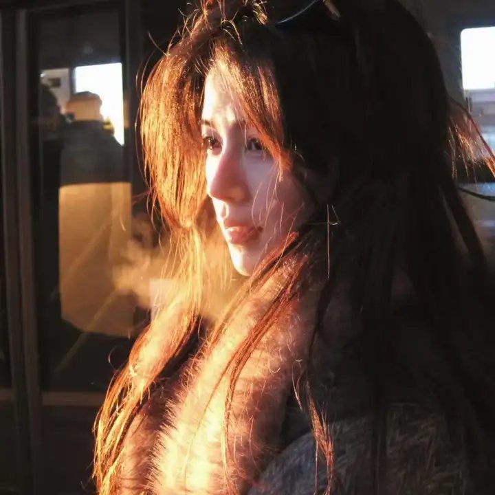 悬崖下的妻子